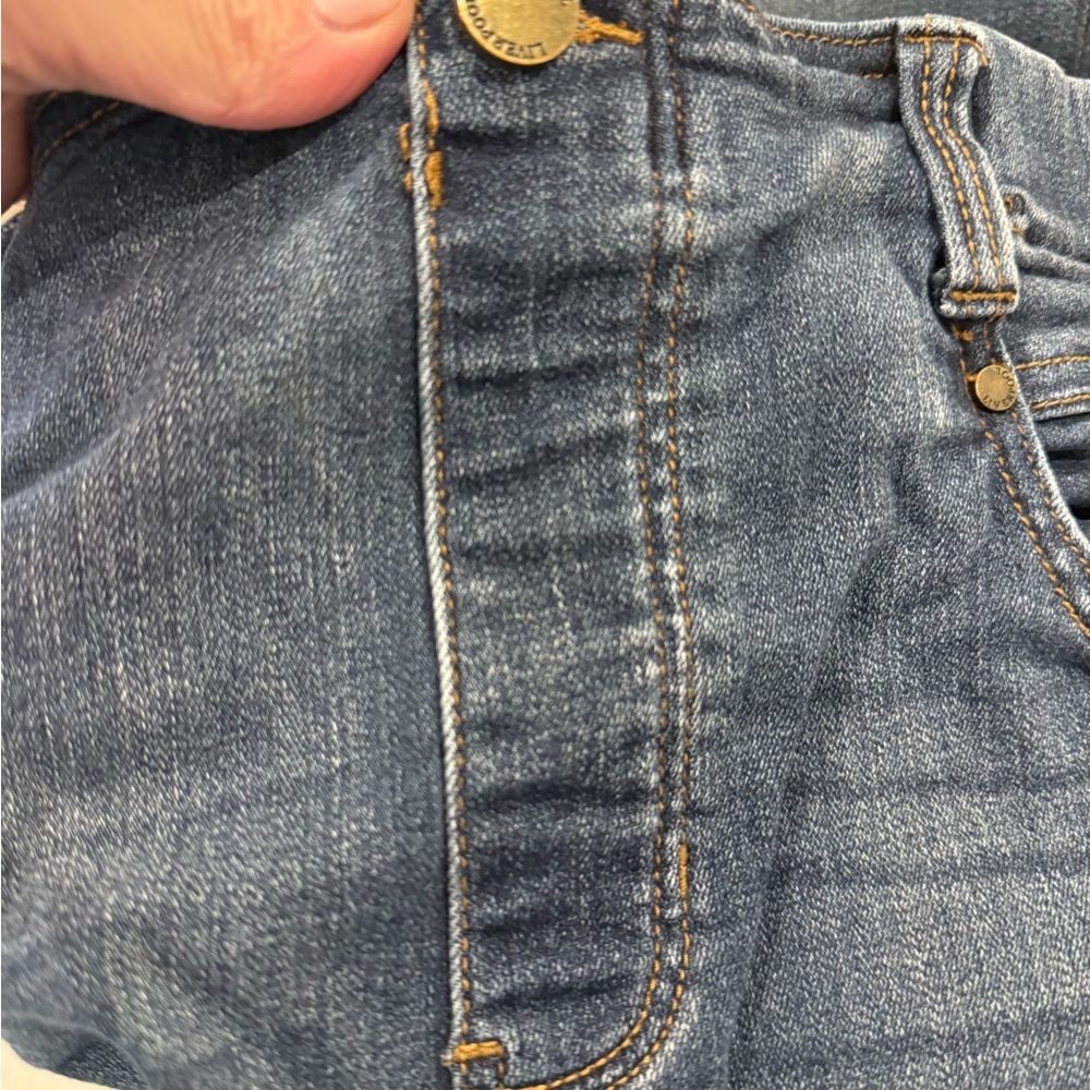 2 PAIRS Liverpool Jeans Company Indigo and dark wash Straight Leg Jeans - Picture 10 of 12